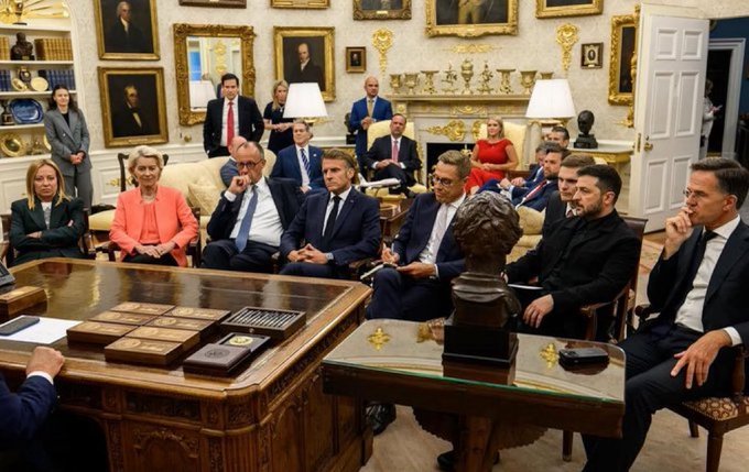 Wenn man deren Aussagen heute hört, Putin mehr unter Druck setzen, noch mehr Sanktionen usw., dann wird der Krieg weiter gehen bis es keine Ukraine mehr gibt und Europa finanziell untergeht!