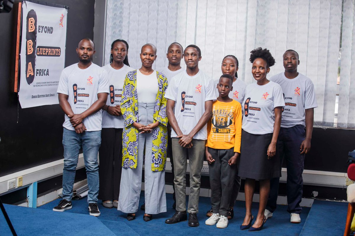 Thee Book Girl tweet media