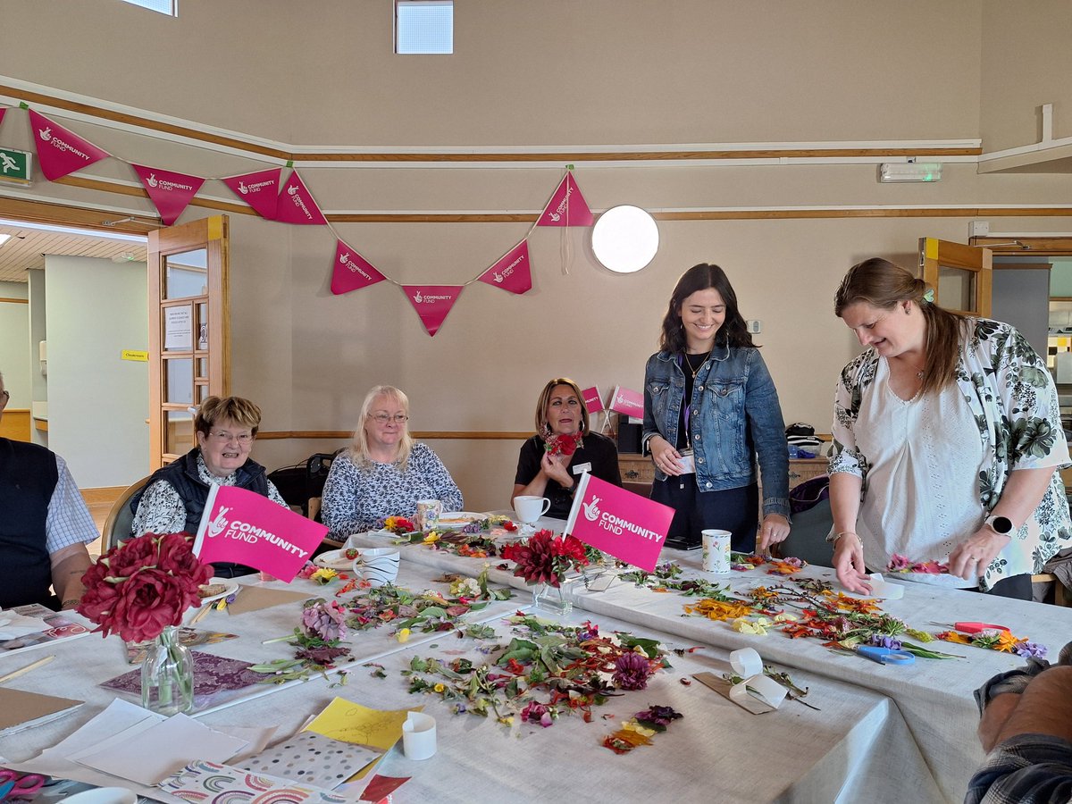 The launch of the Climate Wisdom Project took place this afternoon at STANDs meeting centre space at Jean Mackie Centre in Dunfermline. Representatives from Meeting Centres Scotland, Outside The Box and STAND joined together to enjoy tea, an buffet and a bit of craft, and chat.