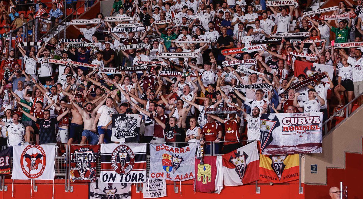 Un punto fuera de casa para empezar la competición. Agradecidos porque notamos muchísimo el apoyo de los hinchas del Alba ayer en Almería. Pronto nos vemos en el Belmonte💪
