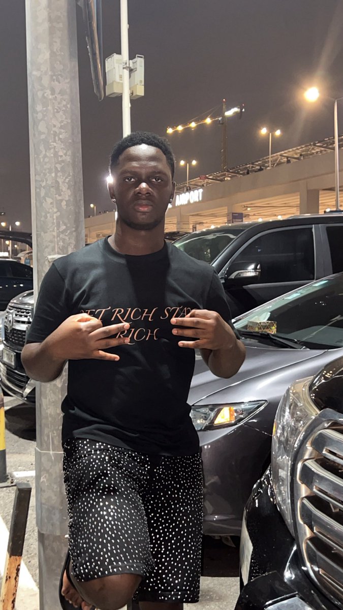 JoshuaYekeh's tweet photo. If u want to get one of my new T-shirt text me https://t.co/56hmHmkId4