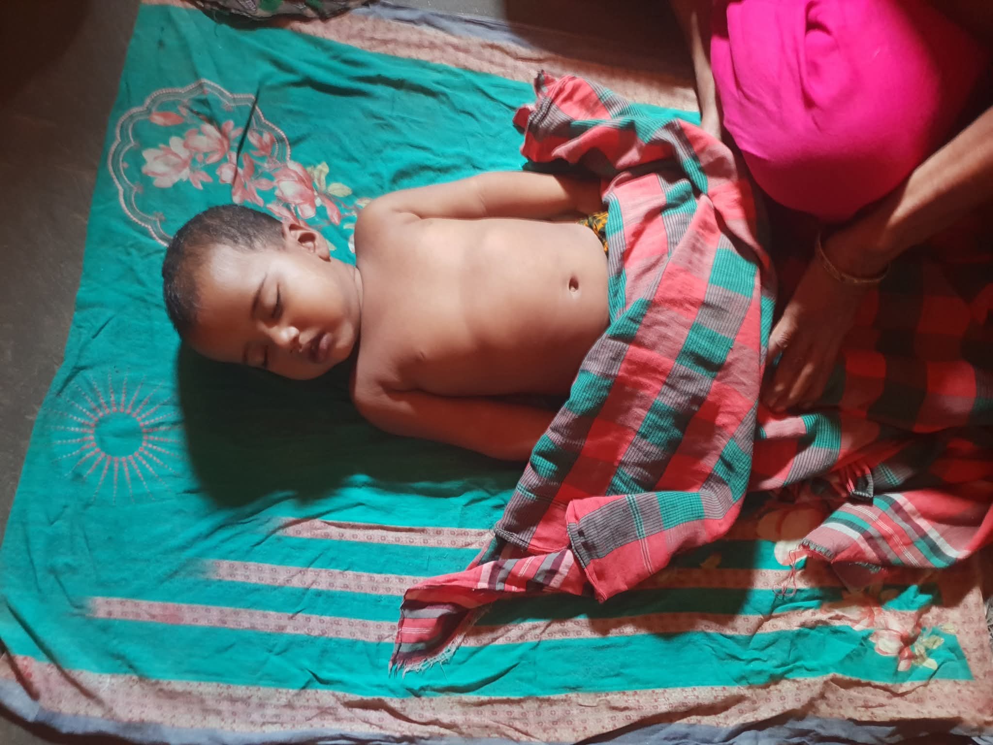 মাদারগঞ্জে ম্যাজিক বল গলায় আটকে শিশুর মৃত্যু