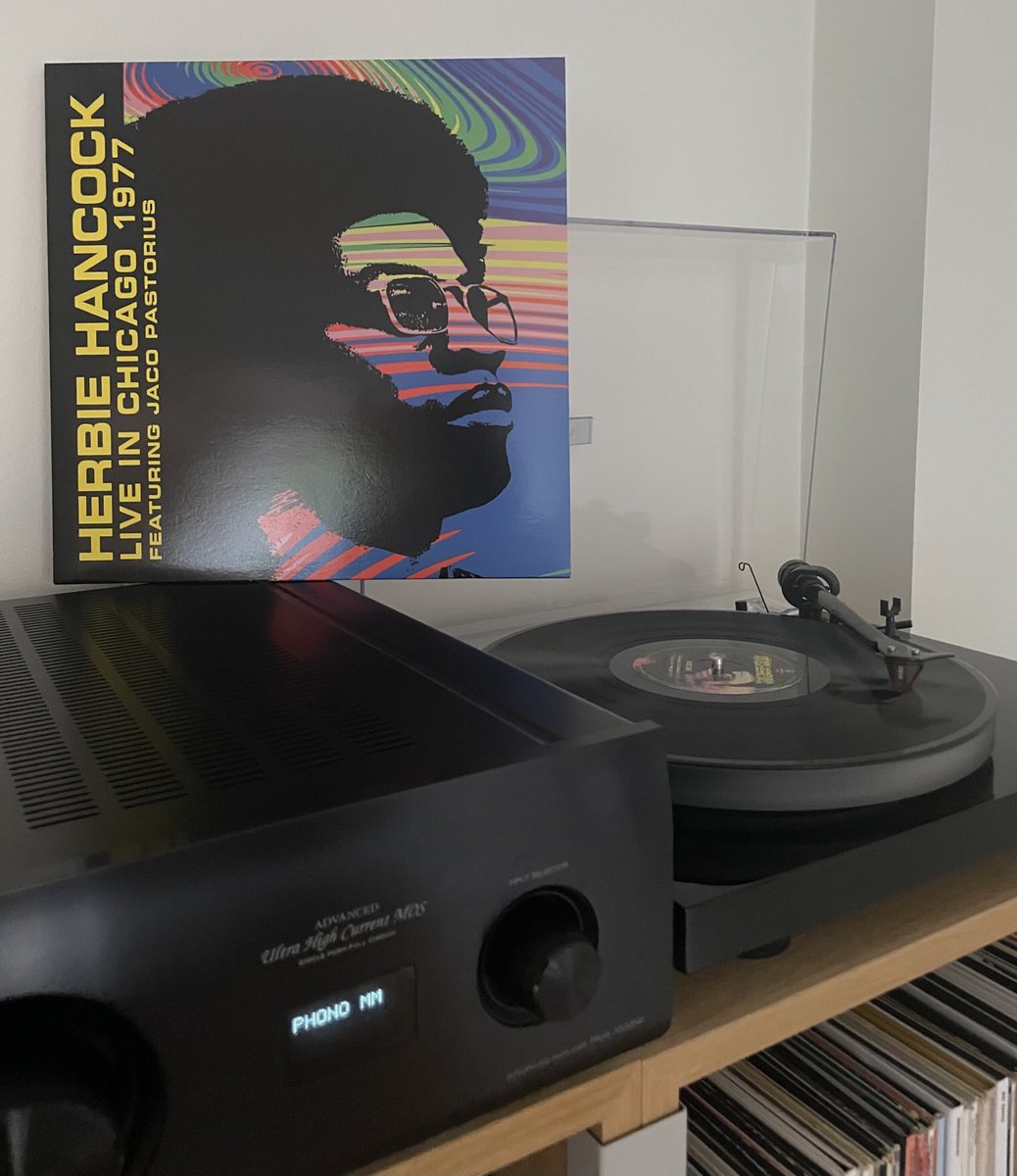Live in Chicago 1977 #herbiehancock #jacopastorius #hangupyourhangups #maidenvoyage