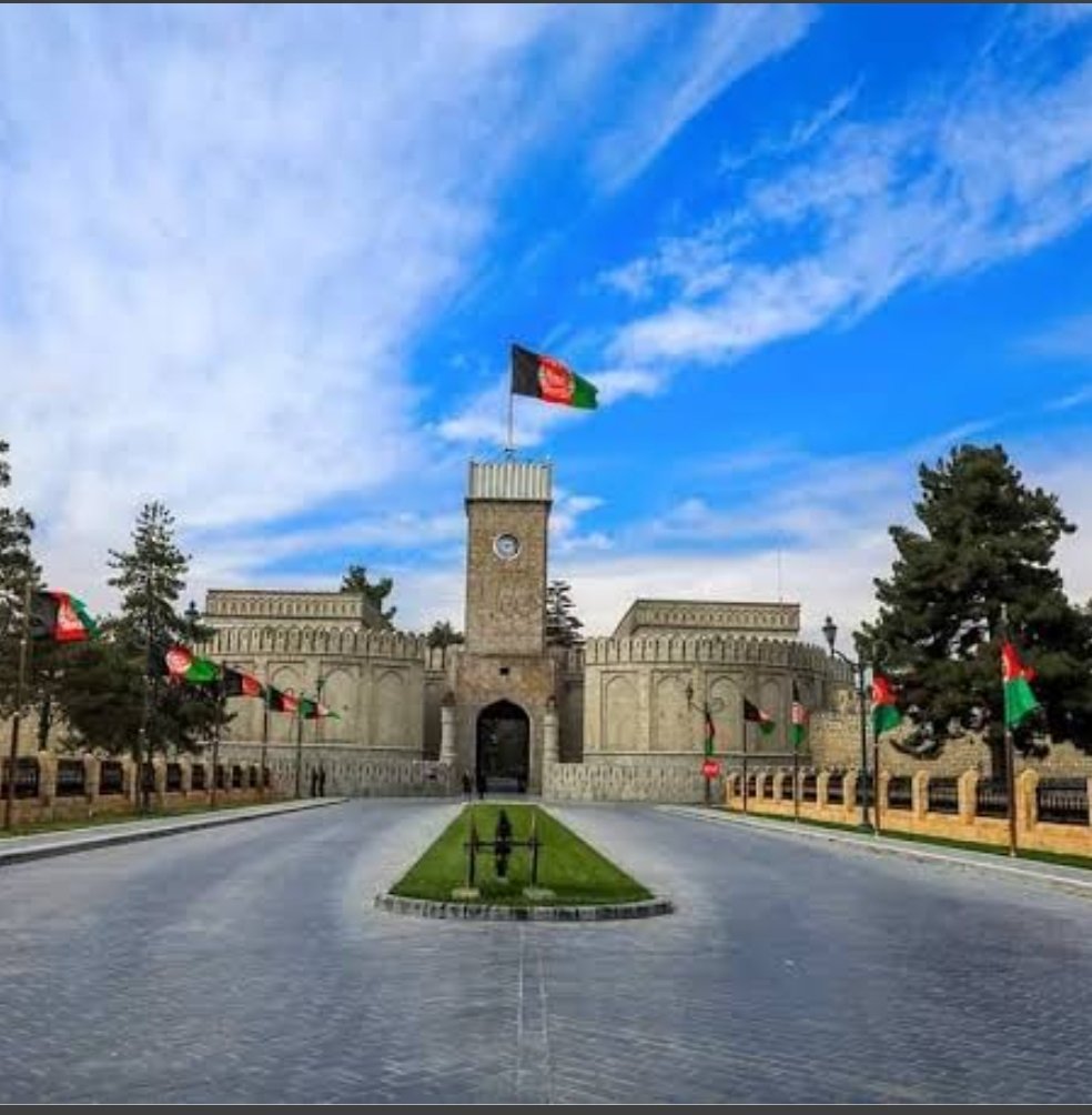 farhad_adv's tweet photo. Englo_Afghan treaty 19th Aug_1919 
اس معاہدے کے تحت امیر افغانستان غازی امان اللہ خان نے برطانوی سامراج سے آزادی لیکر ایک مترقی اور جدید افغانستان کی بنیاد رکھی۔ آج 106 سال پورے ھوئے۔مگر آج حالات یہ ہیں کہ افغانستان پر بلا واسطہ وہی سامراج قابض ھے۔ اسلئے محض جشن منانا بے معنی ھے https://t.co/Emeu5ZOjgn