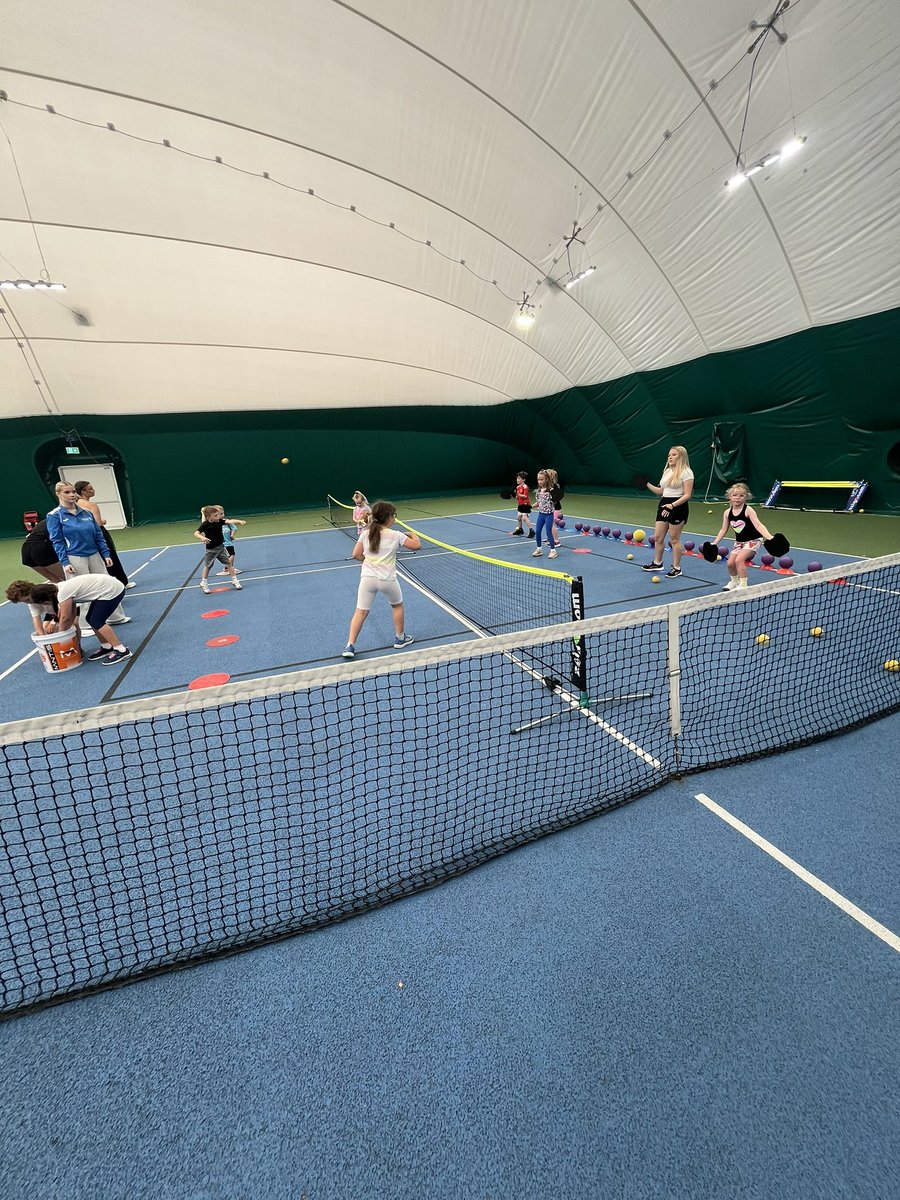 🎾Day 22 of Summer Camps

👩🏾‍🤝‍👩🏼48 children

🔵9 U5’s
🔴13 U8’s
🟠16 U10’s
🟢8 U12’s
🟡2 U16’s

📈GROWING the game

👩🏻‍🤝‍👨🏾Active CHILDREN

ℹ️Want to book a place? Follow the link below:

bridgendtennisclub.com/pages/eventlis…

#CommunityClub #awardwinning #holidaycampsforkids