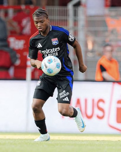 GonesArea's tweet photo. Enzo Molebe était de retour à l’entraînement aujourd’hui ✅

(@oetl) https://t.co/1PItKDeDPz