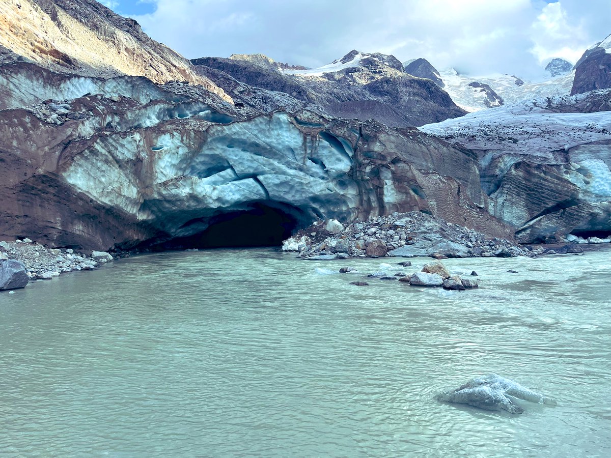 And the big ones are retreating at a scary pace. Morteratsch glacier extended till here in 2015. Can you see it now? Its end is behind the sunny rocky lump in middle. So much meltwater! Pictures 8/16