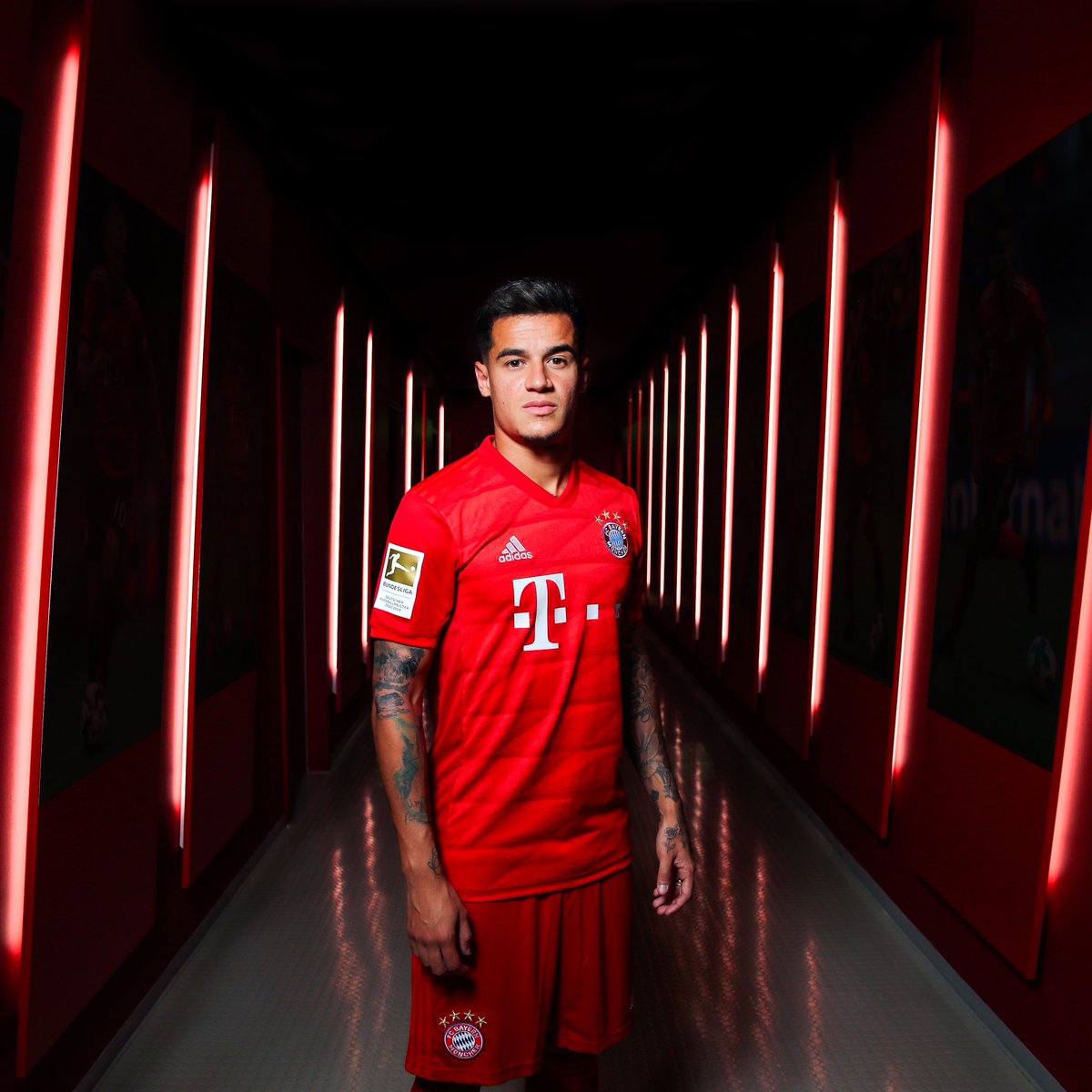 FCBayernBR's tweet photo. Há 6⃣ anos, @Phil_Coutinho foi apresentado pelo Bayern! 🤩

O resto é história! ✨🏆 https://t.co/AhbadcKcED