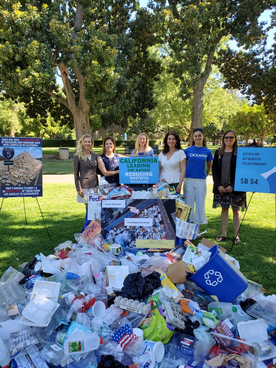 Today we’re at the CA State Capitol calling for the state’s landmark plastic pollution prevention law #SB54 to be implemented as intended. 

Join us in telling <a href="/CAgovernor/">Governor Gavin Newsom</a> and <a href="/CalRecycle/">CalRecycle</a> to uphold the law to protect our oceans &amp; communities! #CAMustLead #BreakFreeFromPlastic