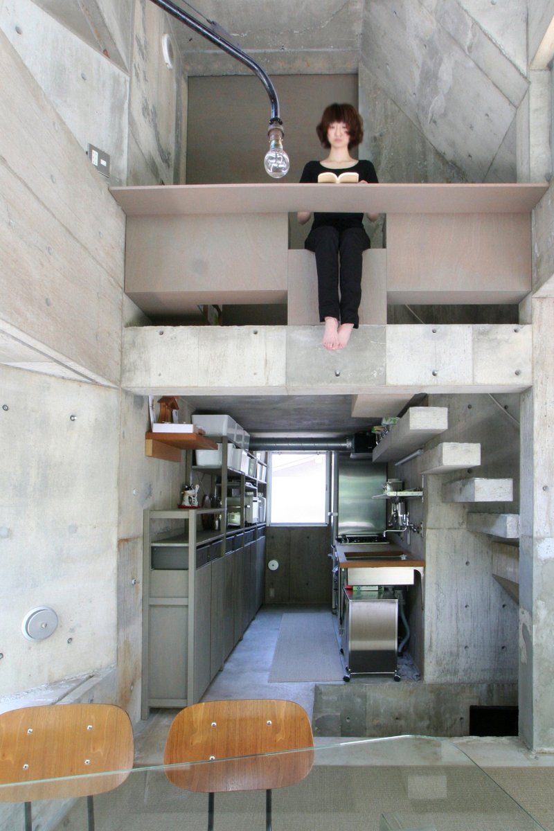 retokommerling's tweet photo. #ComoEnCasaEnNingunSitio _
Oriel Window House diseñada por Shinsuke Fujii Architects.
Fotografías: Teruakai Tsuki

#Arquitectura #Architecture https://t.co/6EJScB0v5d