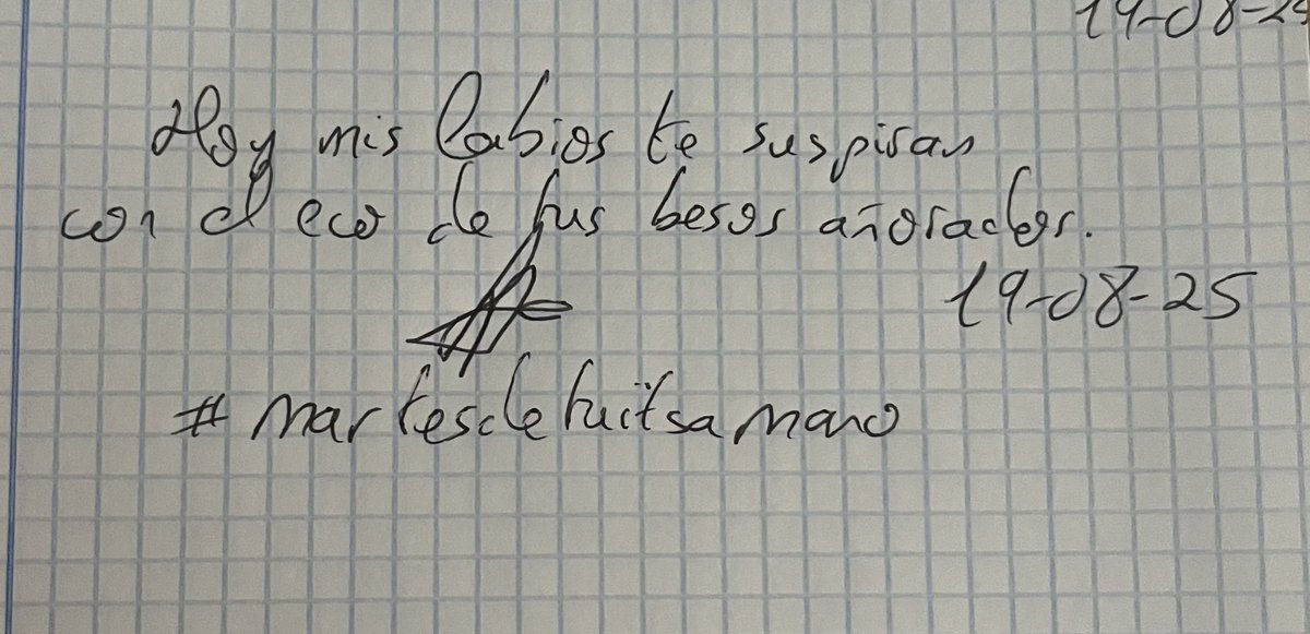 Hoy mis labios te suspiran 
con el eco de tus besos añorados.
#martesdetuitsamano