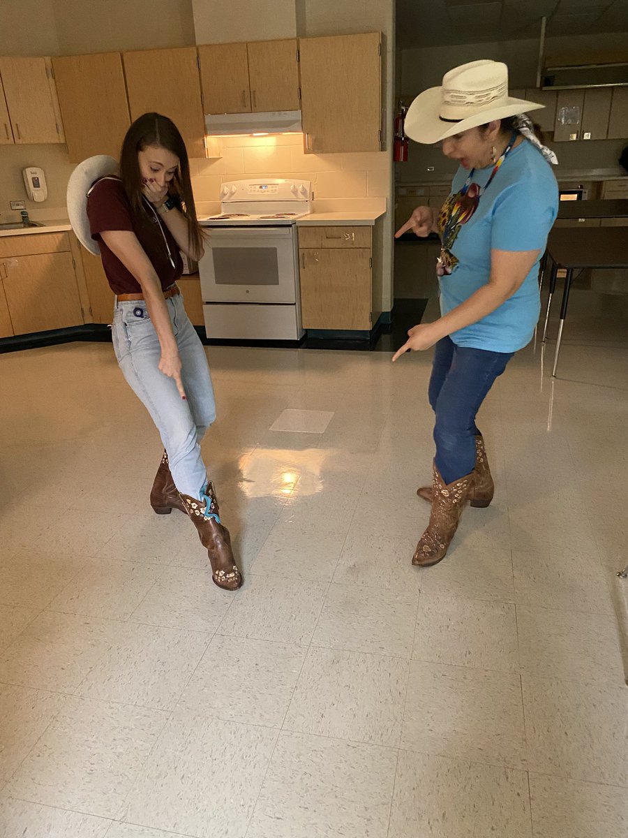 There’s a snake in my boot! Happy Texas Tuesday #SkyhawkPride #MedinasMarvels