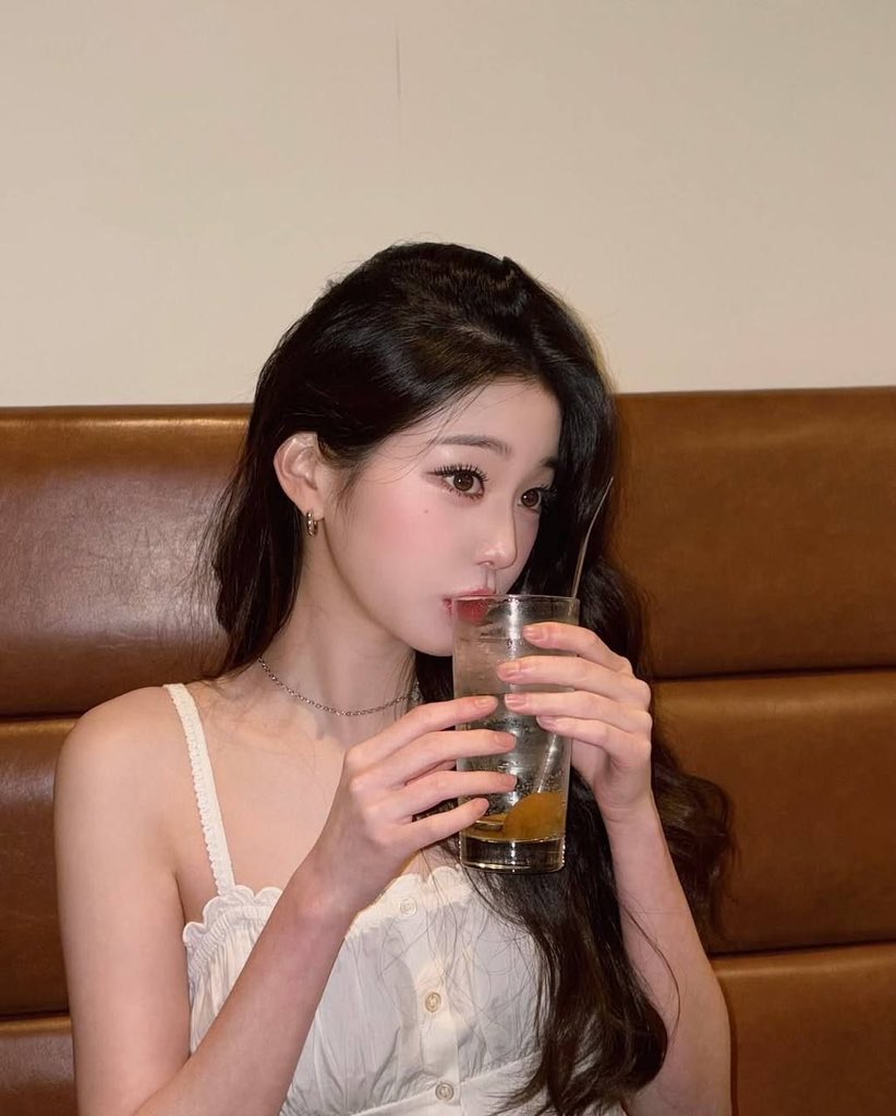 flowlyis's tweet image. 