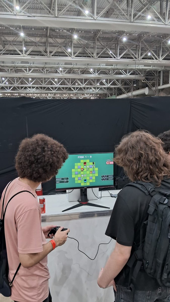 adammgamedev's tweet image. Foi incrível participar do Dev Alley 🎮 no @superconvencao 20 anos!
Um dos maiores eventos de cultura pop do Nordeste, em uma data tão especial. apresentar meu jogo, Recycle Quest, ao público e receber o carinho e o feedback em primeira mão. Muito obrigado! ❤️