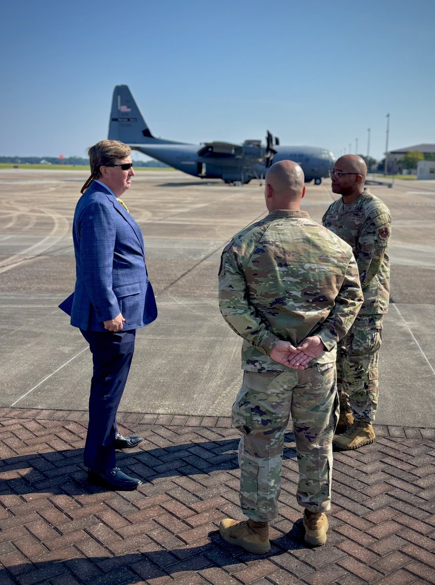 Governor Tate Reeves tweet media