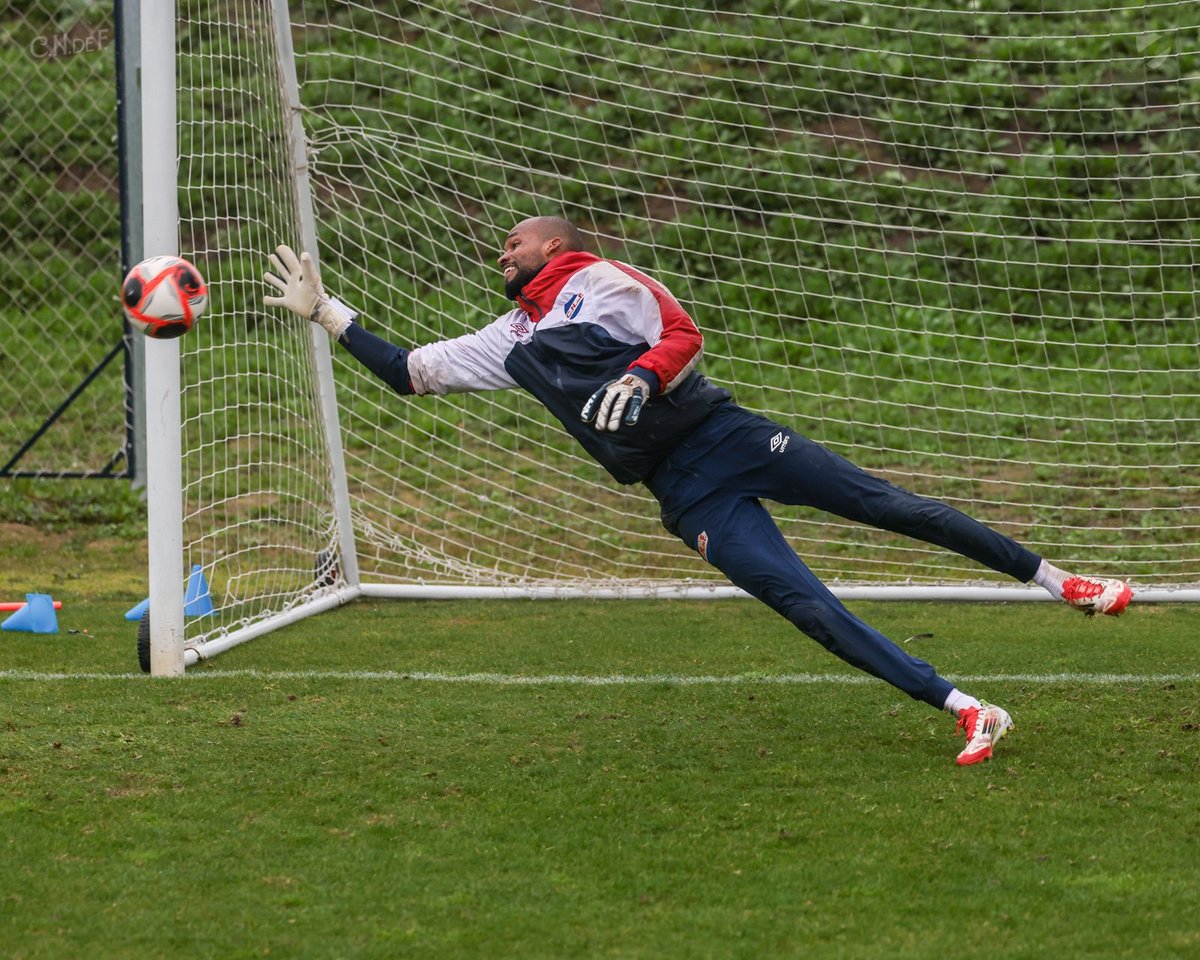 Martes con todo👊🏼🌧

🔜Boston River