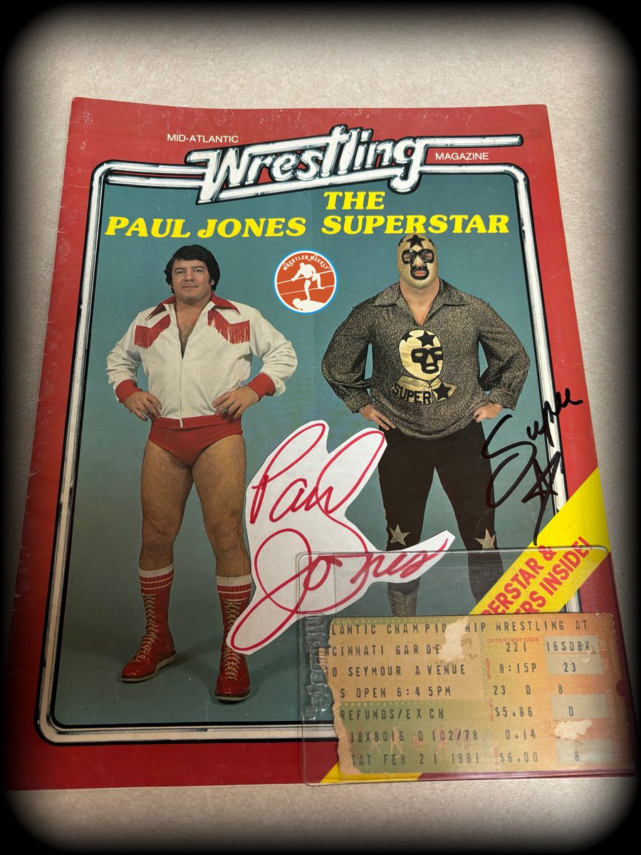 wrestlerweekly's tweet photo. WRESTLER WEEKLY PRESENTS #wwTuesdayTakeaway and forgotten tag teams! What are your memories of this great team?! #PaulJones & #MaskedSuperstar! #MACW #NWA #SR https://t.co/5TooKqKPmU