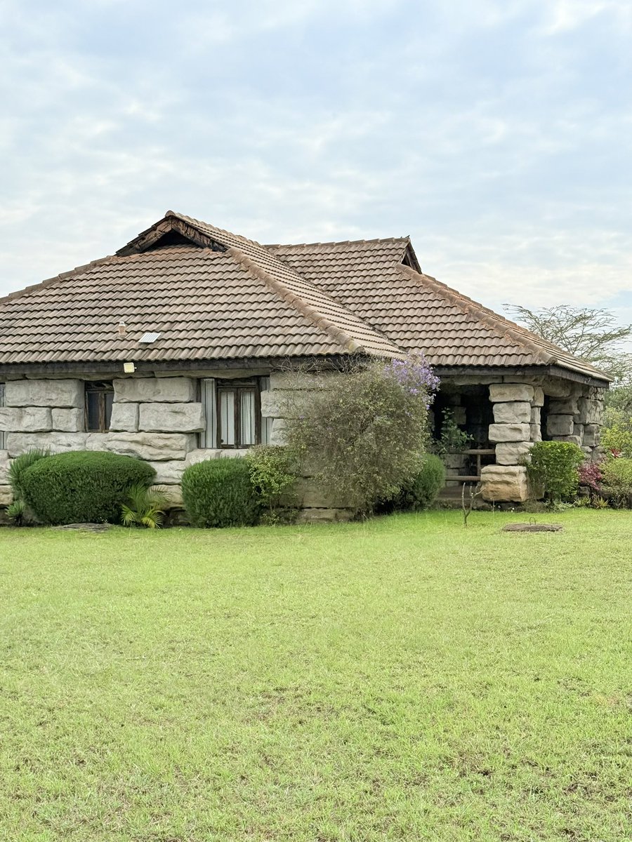 Properties 360 tweet media