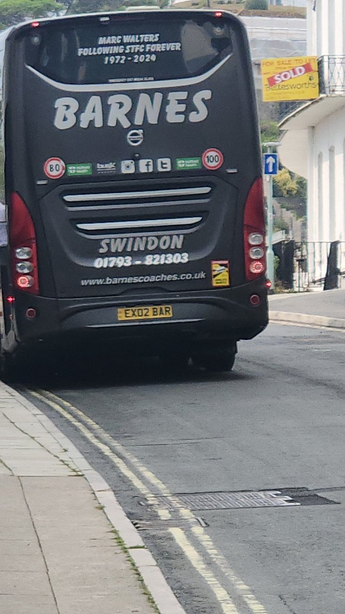 Mad in Torquay today and who's bus did I see <a href="/AFCTotton/">AFC Totton ⚽️🦌</a>