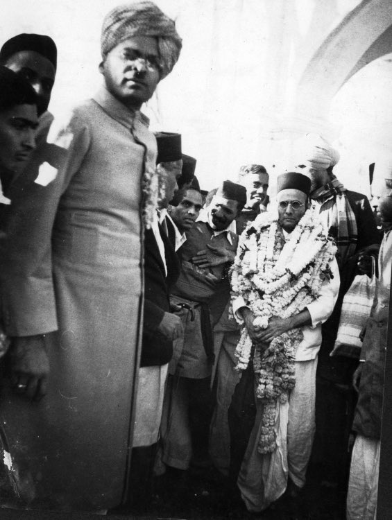 sameer_kasture's tweet image. Karachi, Peshawar, Rawalpindi (now in Pakistan) welcomes Swatantryaveer Vinayak Damodar Savarkar, 1938.

Savarkar delivered the speeches in mammoth crowds to incite the people for gaining the Akhand Bharat independence.