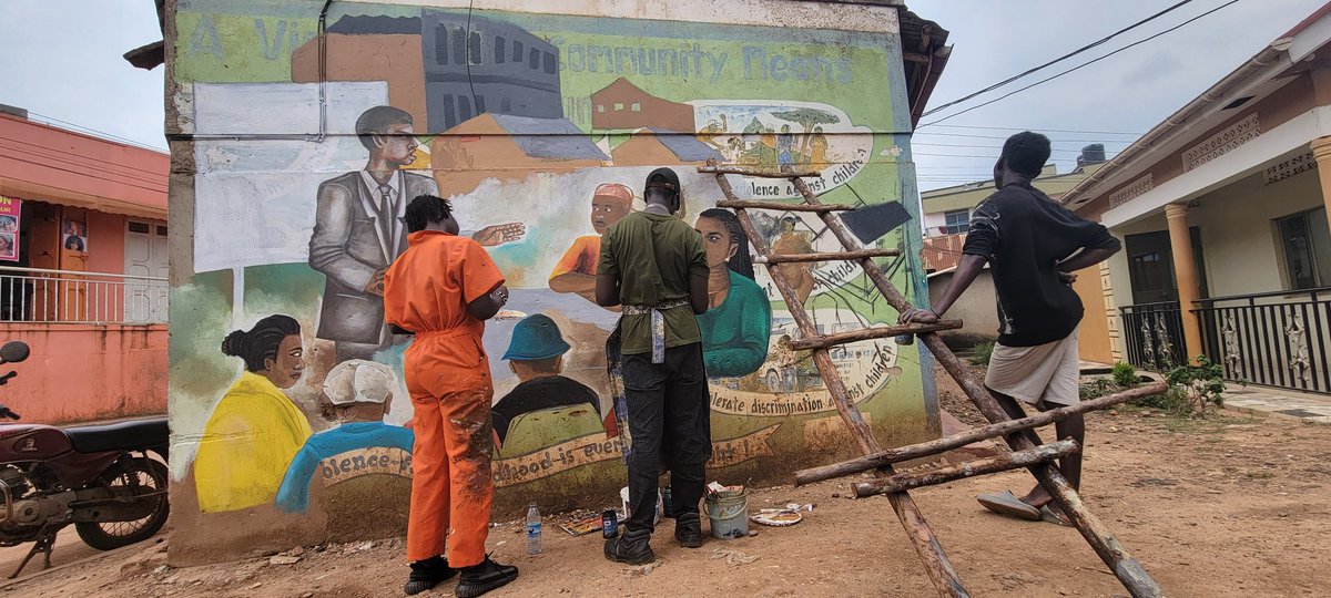 Togerher with kqhubafrica and  support from @artrightstruth , we are
championing the voices of artists as powerful agents of
change. Through murals, installations, and community
activations in Kampala and Gulu, our artists-our artivists'-
are visualizing the vital role