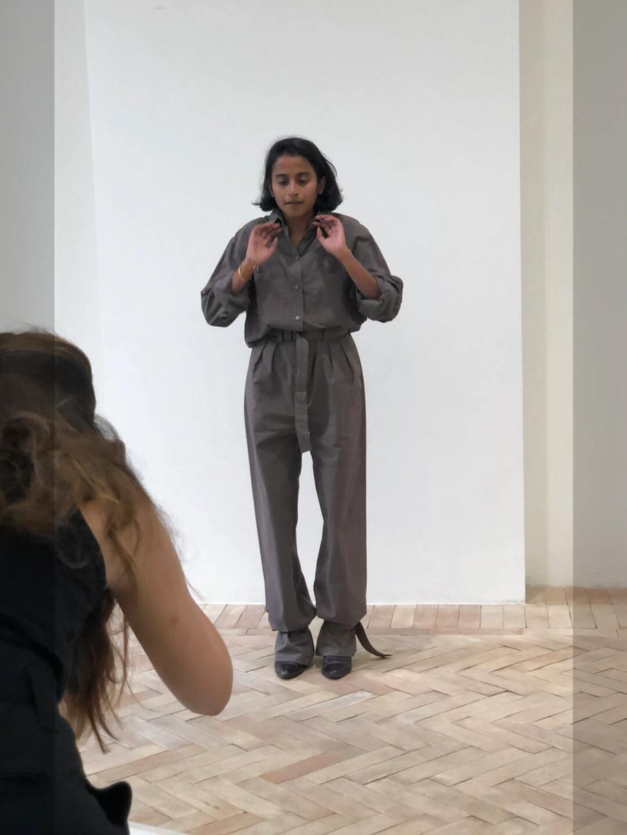 Elina7S's tweet image. In the fashion studio’s daily routine, from discussions and styling to layout and display, creativity meets craftsmanship, sketching the picture of fashion enthusiasts exploring style boundaries.
#FashionStudio #CreativeDaily #FashionExploration #CraftedFashion #StyleShaping