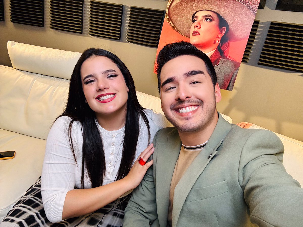 Hoy en La Hora ¡HOLA! Entrevistamos a Camila Fernández. No se la pierdan. Después de #LasReinasDelShopping