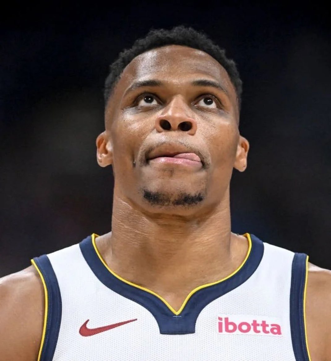 It would not be surprising if Russell Westbrook enters the upcoming season unsigned, per <a href="/AmicoHoops/">Sam Amico</a> 

(hoopswire.com/latest-on-russ…)