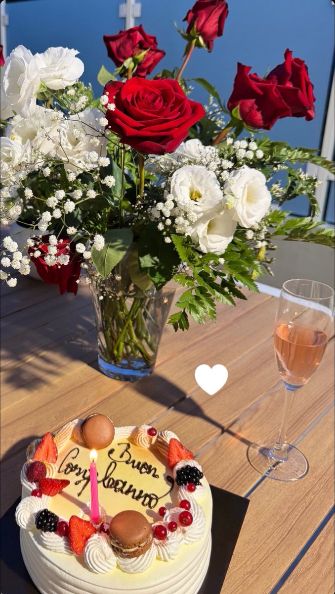 🥂🤍🌹

#heidiromeo