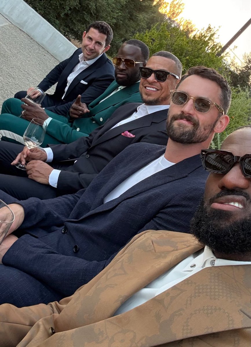 LeBron with Draymond Green and Kevin Love via IG Stories