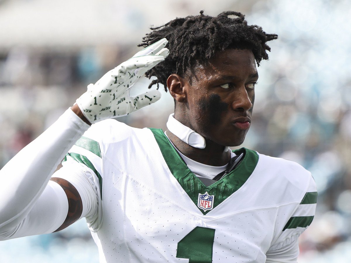 WHO IS THE BETTER #NFL CORNERBACK…?

❤️ for Christian Gonzalez 
🔁 retweet for Sauce Gardner

🧐