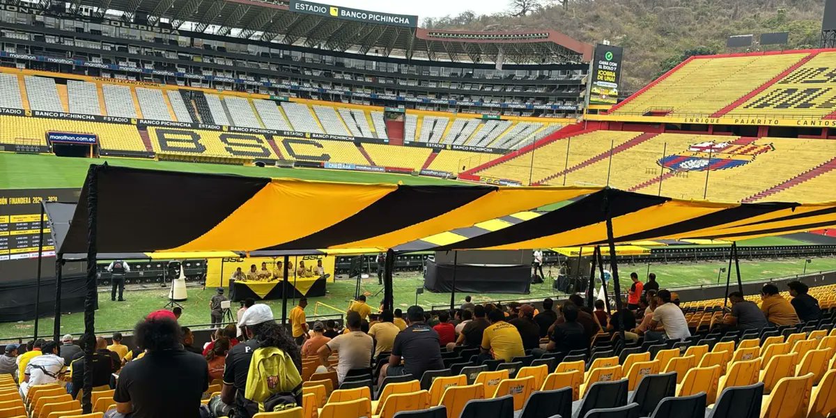 _Andres3096's tweet photo. Y no sé si también usan a Bsc para lavar dinero (caso AAA), pero si los declaran culpables, dejarán botado al club y más endeudado. Todas las dirigencias de Bsc en este siglo XXI se han dedicado a robar y es momento de que socios e hinchas abran los ojos, no se dejen comprar. (+) https://t.co/wJifJjKtEU