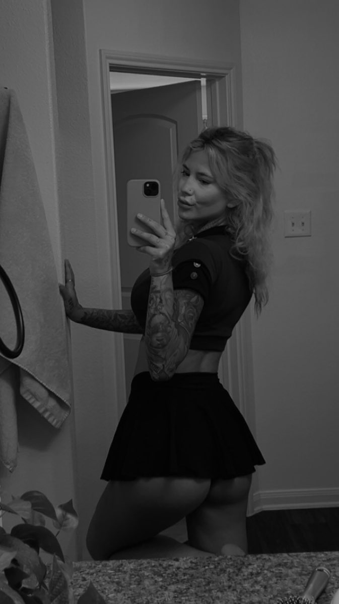 One of you subs better send so I can quit working☺️ make it happen