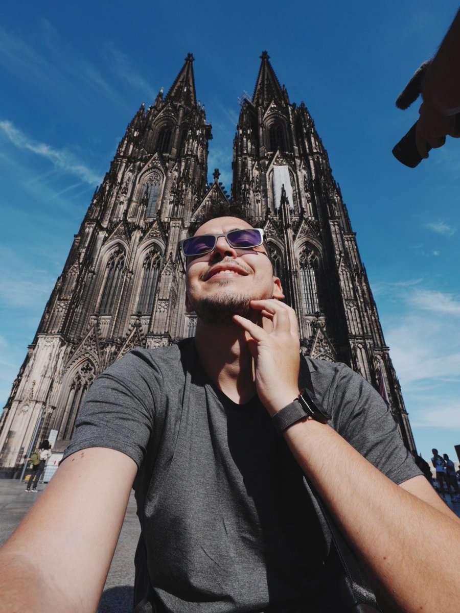 hagazo's tweet photo. Agora já posso revelar que vim até a Alemanha a convite do @warnerplay pra poder jogar o novo LEGO BATMAN DA TT GAMES, anunciado e revelado HOJE na opening night live da gamescom.
Vou jogar e lançar o vídeo brabo pra vcs, quem vem? ❤️❤️❤️ #wbsponsored https://t.co/z6A5eAGuT4