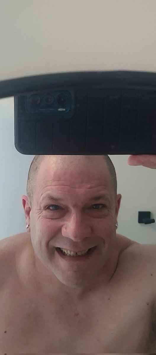 bigrigadventur1's tweet image. I got some magnet earrings...  My question is does it look cool or am I too old to have these ideas? I was thinking of getting Ears piercing but I just wanted to see options ...