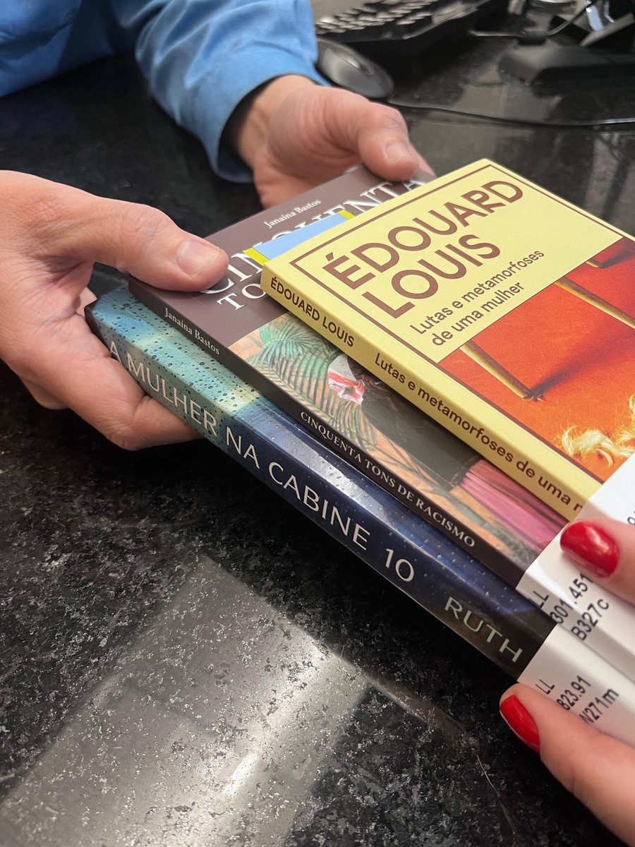 BibliotecaPUCRS's tweet image. 📚 Aproveite o serviço de empréstimo da Biblioteca e leve materiais para casa.
📖 Disponível para alunos, professores, pesquisadores, técnicos-administrativos da PUCRS, colaboradores das empresas do TECNOPUC e integrantes do programa Alumni.
#BibliotecaPUCRS #PUCRS #emprestimo