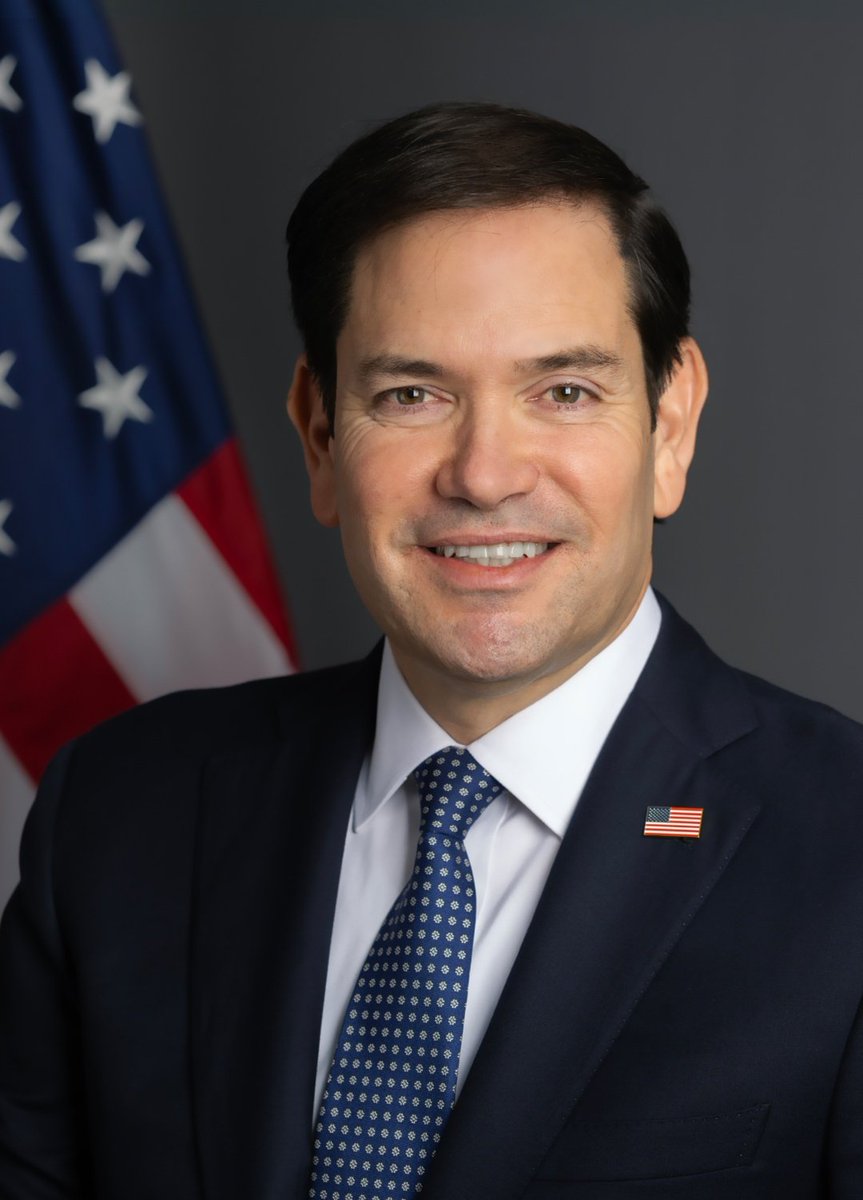 Carlosluisd1's tweet photo. UNO DE LOS GRANDES RESPONSABLES DE QUE #EEUU vire su mirada al Problema de Venezuela!! 

Gracias @SecRubio @marcorubio  

MAS VENEZOLANO QUE CUALQUIER CHAVISTA VENDEPATRIA! ! 🇻🇪🇺🇸 https://t.co/evpw9ZKDMJ