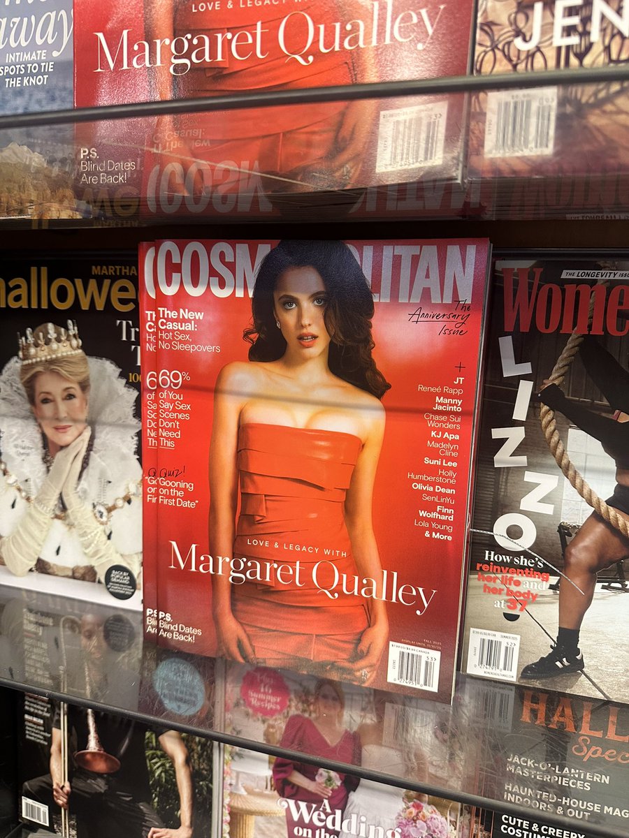 going to cream in the middle of this airport