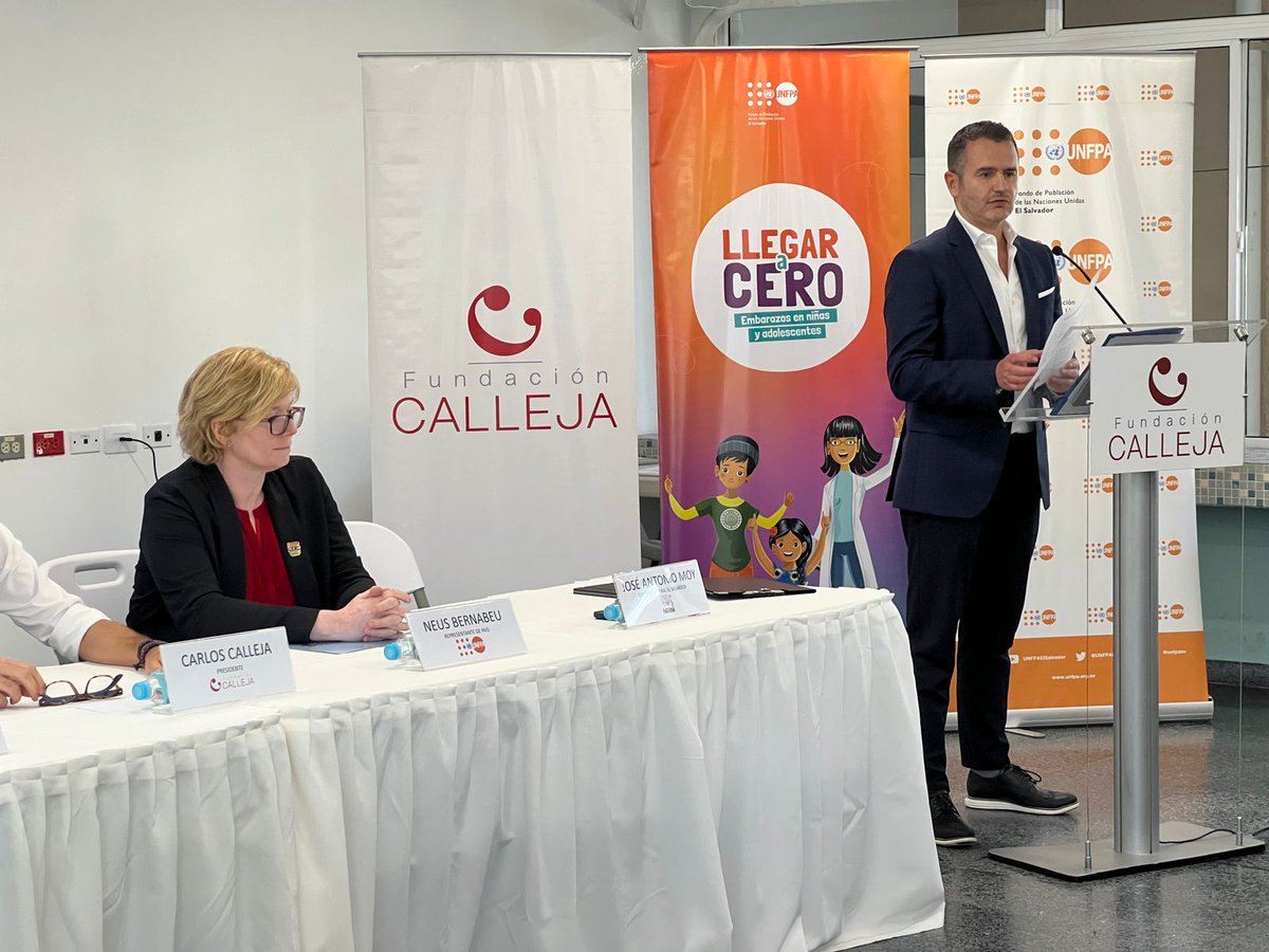 Con la asesoría técnica del <a href="/UNFPAElSalvador/">UNFPA en El Salvador</a>  y el respaldo de aliados como <a href="/nestlecam/">Nestlé Centroamérica</a> y <a href="/PanSinai/">Pan Sinaí</a>, buscamos prevenir la exclusión educativa y abrir oportunidades para que ellas construyan un futuro prometedor y se proyecten como mujeres líderes capaces de transformar su entorno.