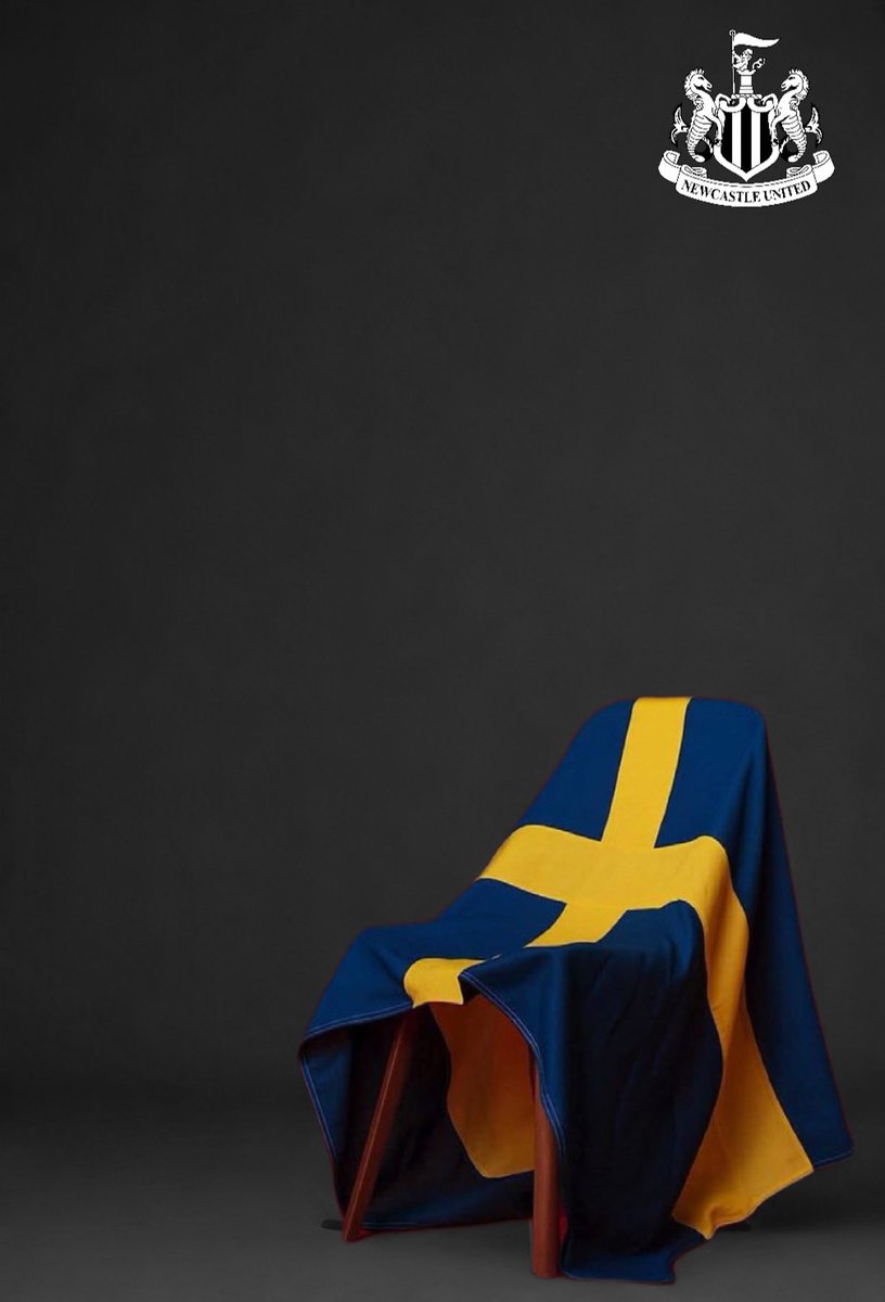 And just like that, it's over for #LFC.

Isak really thought he did something with that statement. Now, with no strikers on the market, his fate is officially sealed - he will be an #NUFC player for the next 3 years. 

Welcome back to the family, Alex. You fucking idiot. 🤣