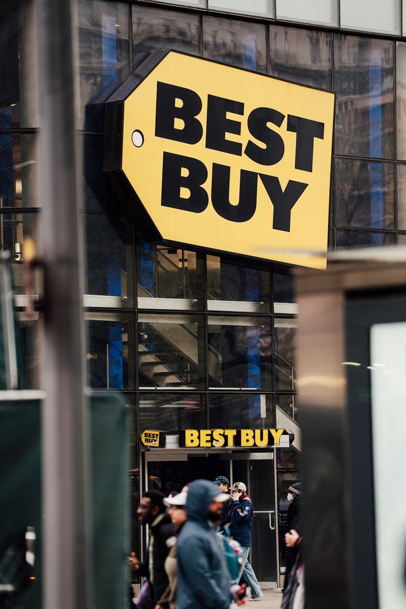 EvanKirstel's tweet image. A struggling Best Buy on Tuesday announced the launch of a third-party marketplace akin to those run by retailers Amazon and Walmart that aims to fill gaps in the electronics chain’s inventory. The new marketplace will rely on third-party sellers, incentivized by the prospect of…