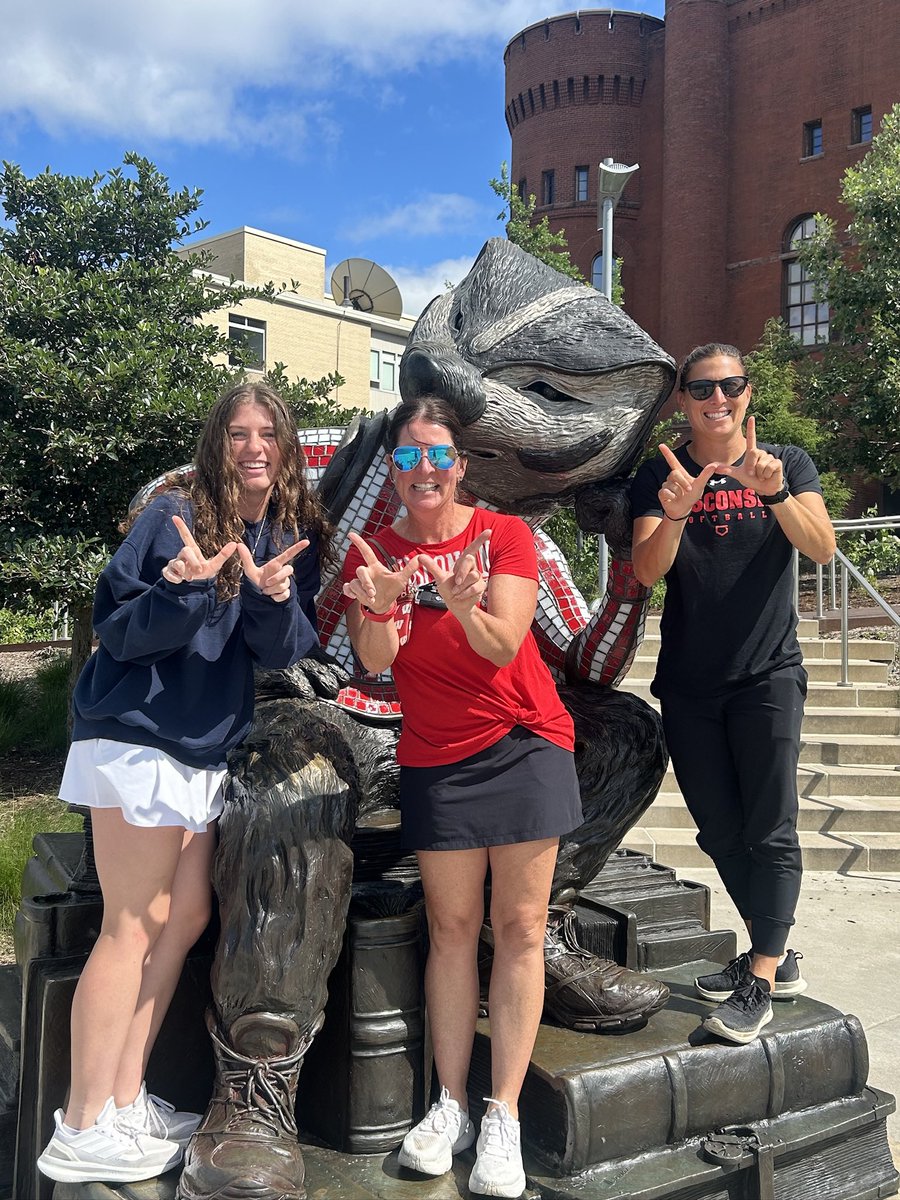 Nalia Clifford tweet media