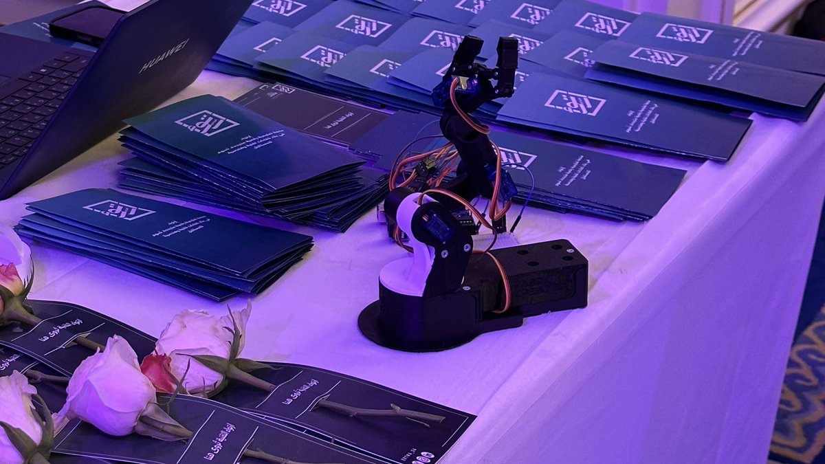 idl1l's tweet image. اول يوم من معرض AIDEA 🤩
@Ertwa_sa | #طاقات_ارتواء_AIDEA | #AIDEA