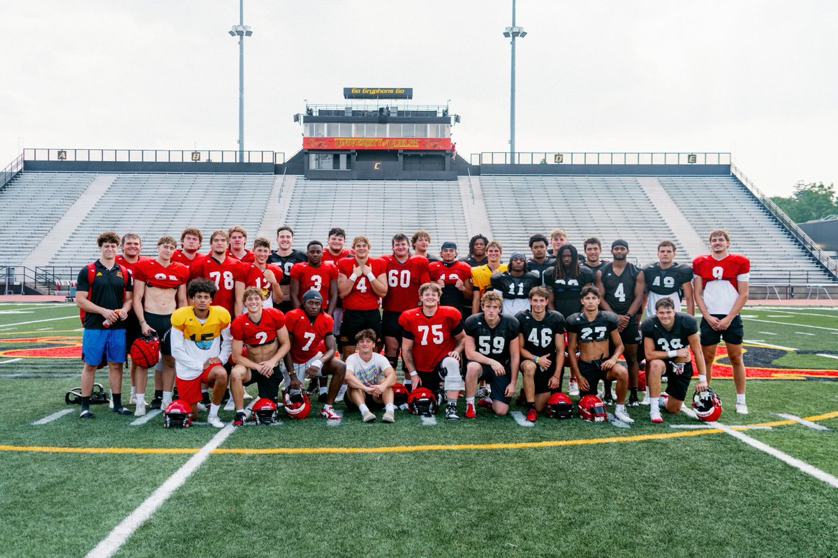 Guelph Gryphons (@guelph_gryphons) on Twitter photo 2025-26 Recruiting Class: <a href="/GryphonFB/">GryphonFootball</a> 🏈
3️⃣ 1️⃣ new student-athletes join the <a href="/uofg/">University of Guelph</a> in the latest edition of the Gryphon football recruiting class.
📰 ➡️ uoguel.ph/h0riu
Just 4 days away from kicking off a new season!
🎟️ ➡️ gryphons.ca/tickets
#GryphonPride 2025-26 Recruiting Class: <a href="/GryphonFB/">GryphonFootball</a> 🏈
3️⃣ 1️⃣ new student-athletes join the <a href="/uofg/">University of Guelph</a> in the latest edition of the Gryphon football recruiting class.
📰 ➡️ uoguel.ph/h0riu
Just 4 days away from kicking off a new season!
🎟️ ➡️ gryphons.ca/tickets
#GryphonPride