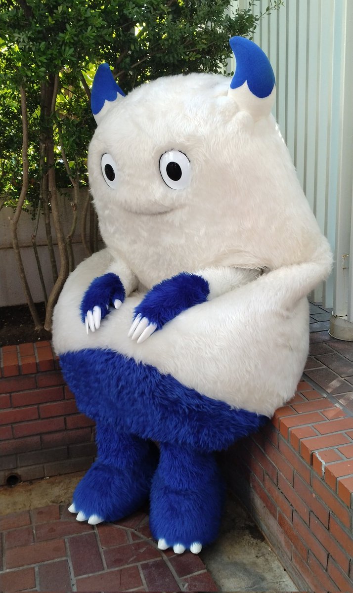 仕事の休憩もこんな感じで隣に座っていただけると助かりますな。
#バート