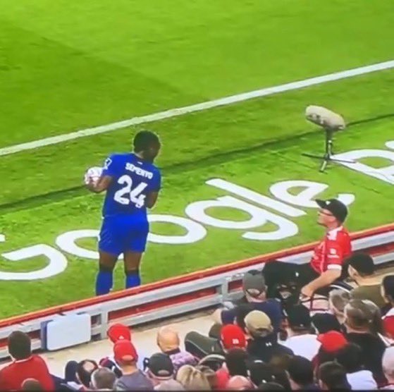 🚨🚨| JUST IN: A man who was arrested on suspicion of racially abusing Antoine Semenyo during the opening match of the Premier League season has been BANNED from every football stadium in the UK as part of his bail conditions. 🏟️❌

[<a href="/BBCAfrica/">BBC News Africa</a>]