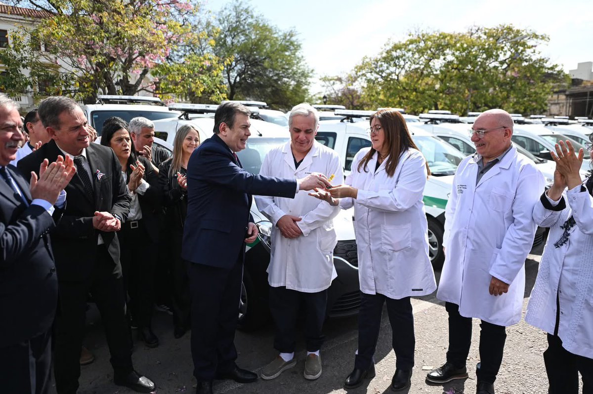 Hoy realizamos la entrega de 90 ambulancias 0 Km, que prestarán servicio en hospitales y puestos sanitarios de toda la provincia, en el marco de una importante inversión  que venimos realizando  para el fortalecimiento del sistema sanitario.
#SantiagoDelEstero #Salud