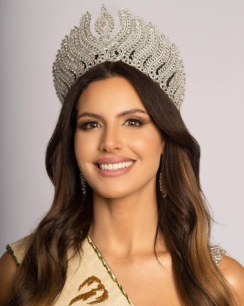 SputnikMundo's tweet photo. 🇵🇸👸🏻 Palestina participará por primera vez en Miss Universo 2025

La Organización Miss Universo confirmó la participación de Nadeen Ayoub, representante de Palestina de 27 años. De este modo, se unirá a las participantes de más de 130 países que competirán por el título de ganadora en el 74.º concurso internacional de belleza el 21 de noviembre en Bangkok, capital de Tailandia.

🗣 "Esperamos con ilusión dar la bienvenida a la señora Ayoub al escenario de Miss Universo, donde representará con orgullo a Palestina junto a concursantes de todos los rincones del mundo", cita la agencia CNN el comunicado de la Organización.