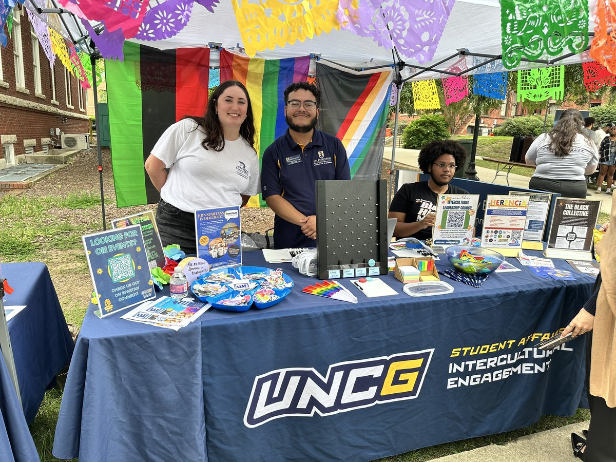 UNCG's tweet photo. UNCGโs Fall Kickoff brought together students, faculty, and staff for a day of music, food, and fun.
Thanks to everyone who joined us in celebrating community, spirit, and new beginnings on campus! ๐๐
#UNCGWay #Back2UNCG https://t.co/kvUBysrI1y