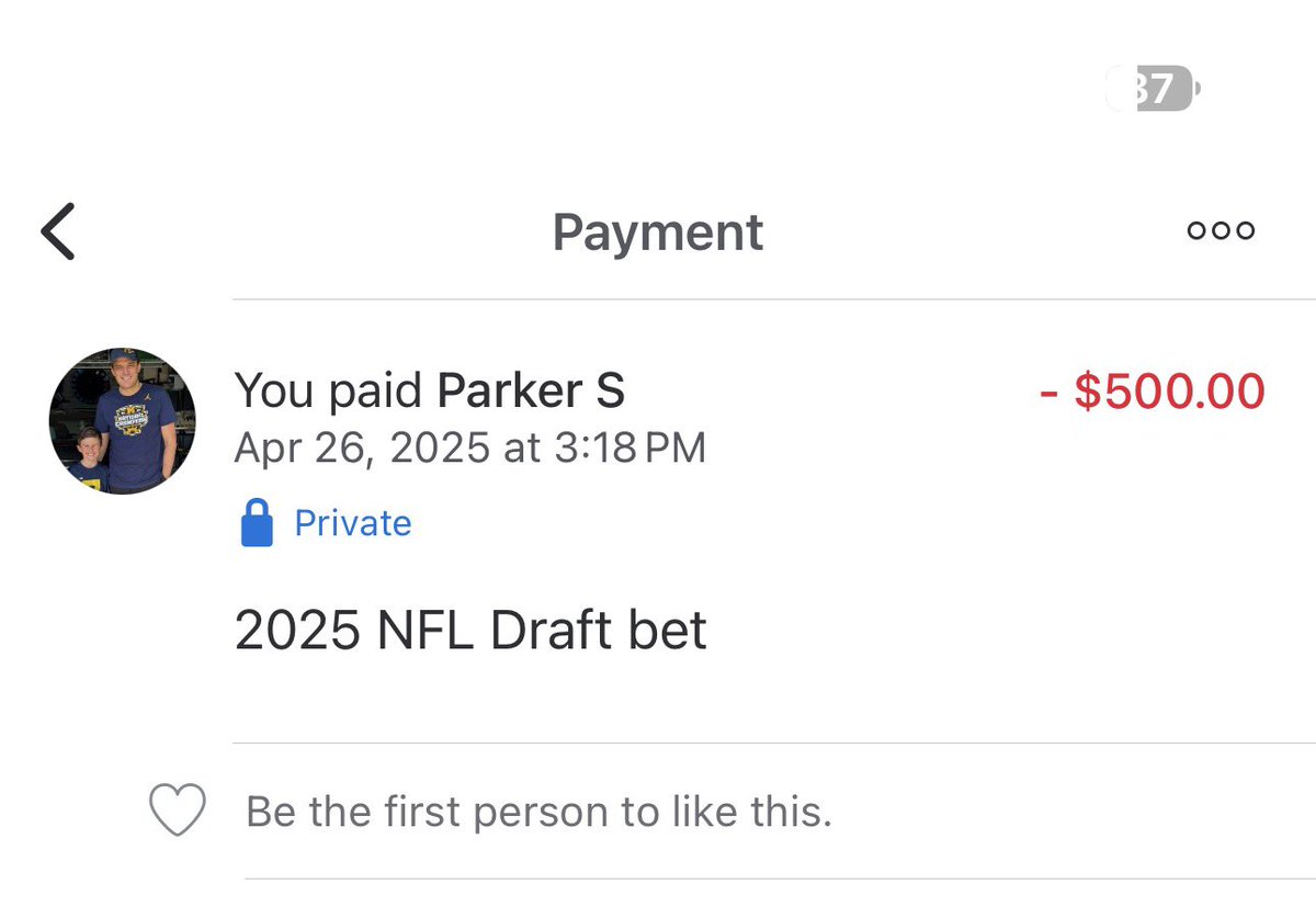 JamesYoder's tweet photo. 2 screenshots…

1st is a honorable person who made a bet and paid it as soon as he lost 

2nd is of a scumbag who makes bets and runs away when they lose 

Parker Stickney and his dad Ken Stickney (@RealNevadaBuck) are con artists https://t.co/nXjlcFWzOw